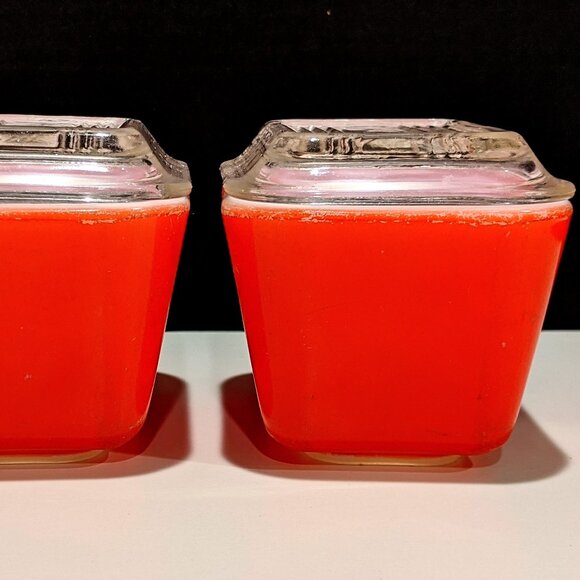 Pyrex 501 Small Red Refrigerator Covered Dishes - Set of 2 - Picture 3 of 9